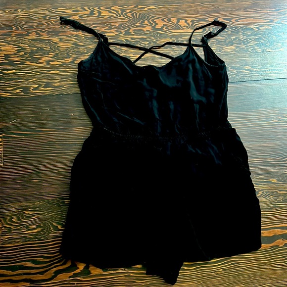 Black Divided by H&M size 2 romper - Picture 2 of 5